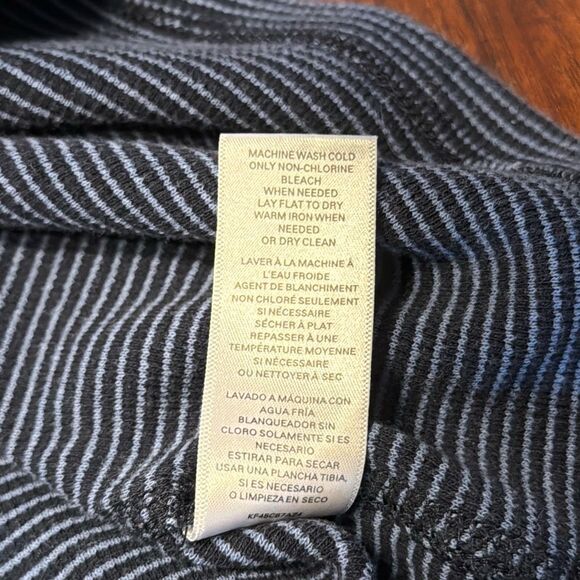 Michael Kors Blue Striped Quarter Snap Sweater Men’s US Extra Large Slim Fit - Picture 7 of 7